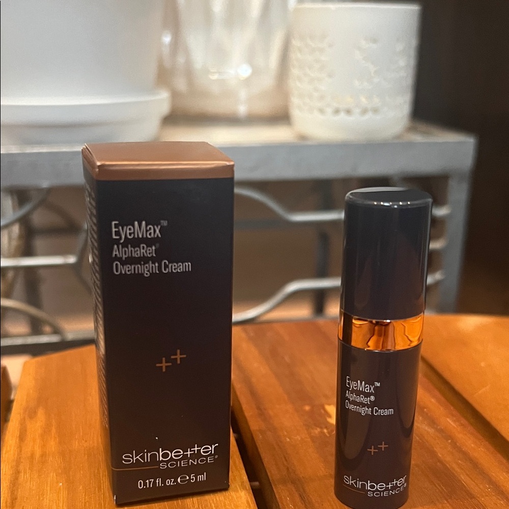 SkinBetter Science EyeMax AlphaRet Overnight Cream - Black and Brown